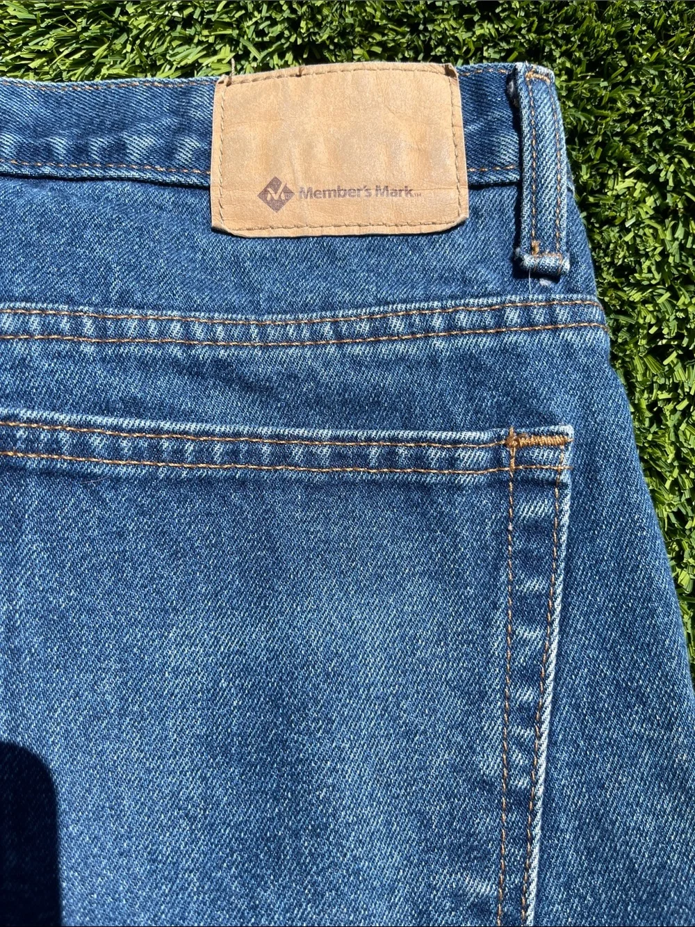 Men's Straight-Leg Denim Jeans in Blue